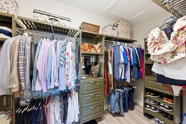 28707 REVARO LANE, Wesley Chapel, FL 33543