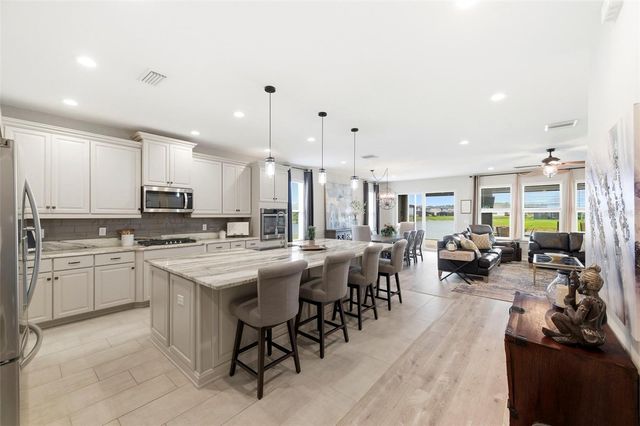 28707 REVARO LANE, Wesley Chapel, FL 33543