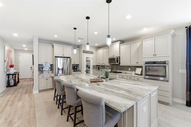 28707 REVARO LANE, Wesley Chapel, FL 33543