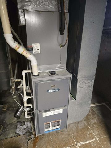 2365 W Temperance Road, Temperance, MI 48182