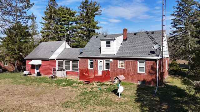 2365 W Temperance Road, Temperance, MI 48182