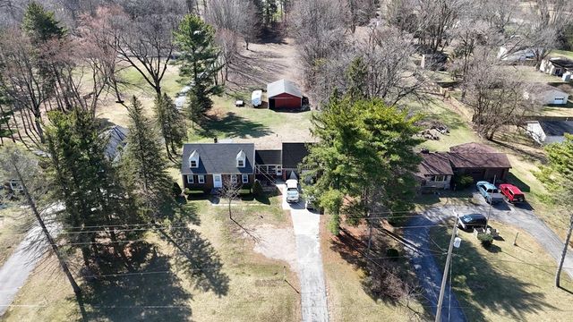 2365 W Temperance Road, Temperance, MI 48182