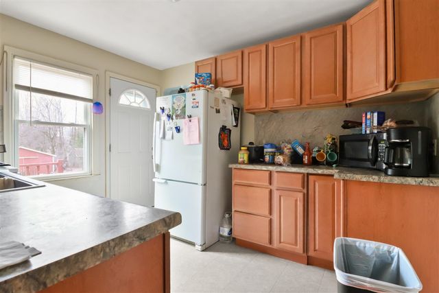 2365 W Temperance Road, Temperance, MI 48182