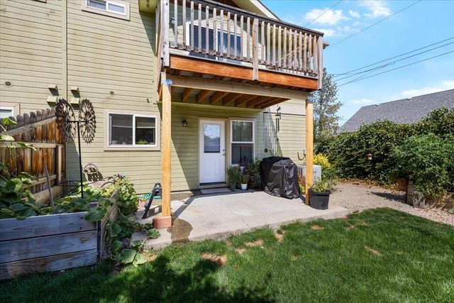 114 Cedar Street, Central Point, OR 97502