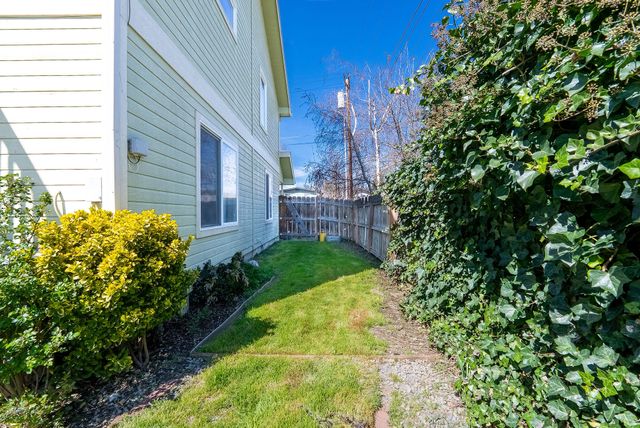 114 Cedar Street, Central Point, OR 97502