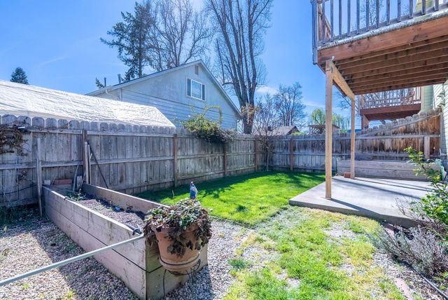 114 Cedar Street, Central Point, OR 97502