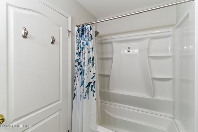 49 Lucia Court, Matawan, NJ 07747