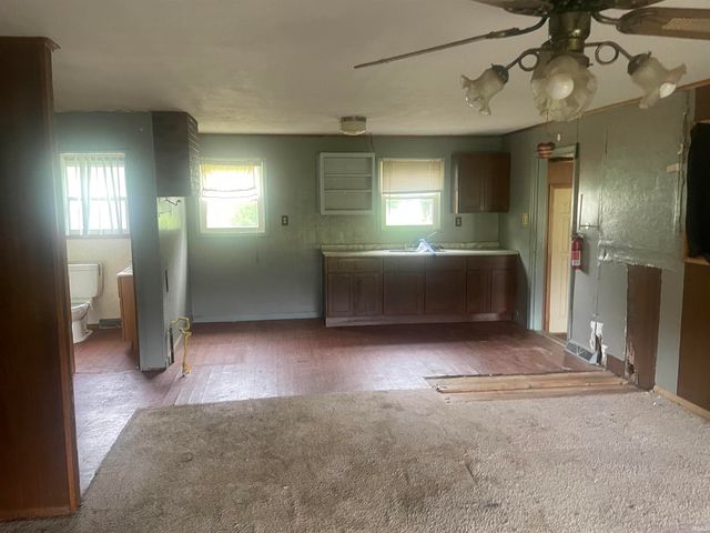 11953 W Kenilworth Lane, Monticello, IN 47960