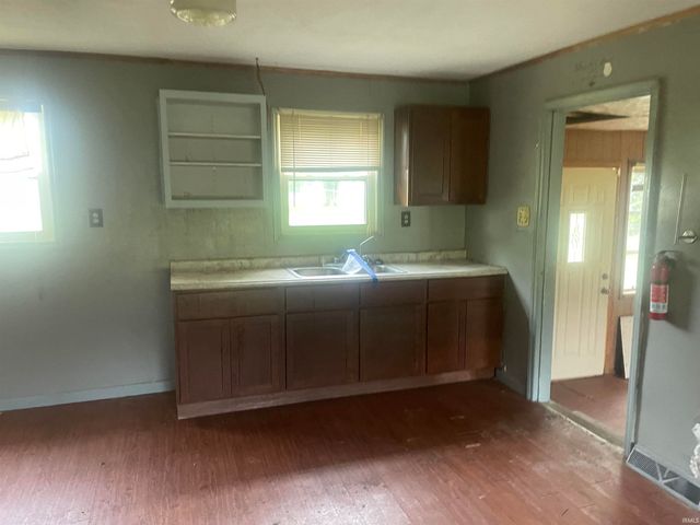 11953 W Kenilworth Lane, Monticello, IN 47960