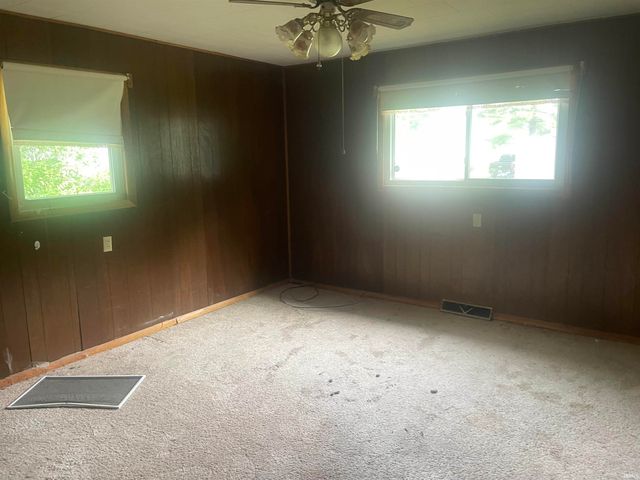 11953 W Kenilworth Lane, Monticello, IN 47960