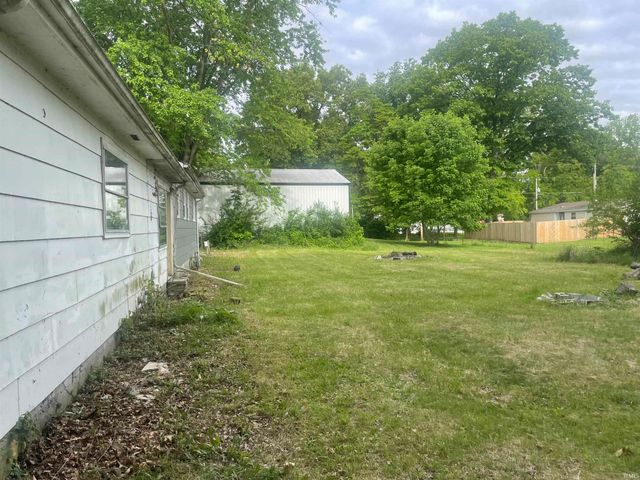 11953 W Kenilworth Lane, Monticello, IN 47960