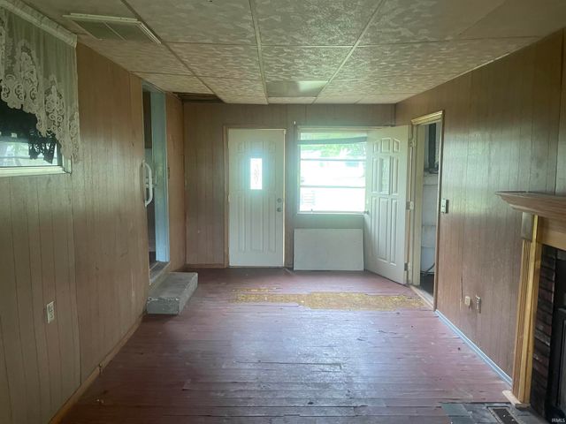 11953 W Kenilworth Lane, Monticello, IN 47960