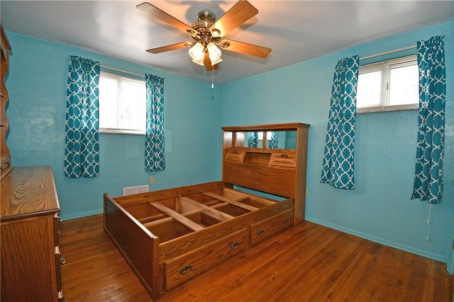 1900 Plateau St, Carrick, PA 15210