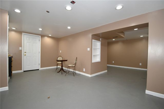 1900 Plateau St, Carrick, PA 15210