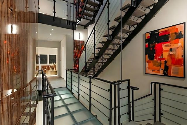 1401 N Astor Street, Chicago, IL 60610