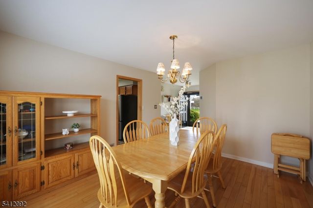 6 Longfield Dr, Hillsborough Twp., NJ 08844