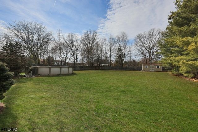 6 Longfield Dr, Hillsborough Twp., NJ 08844