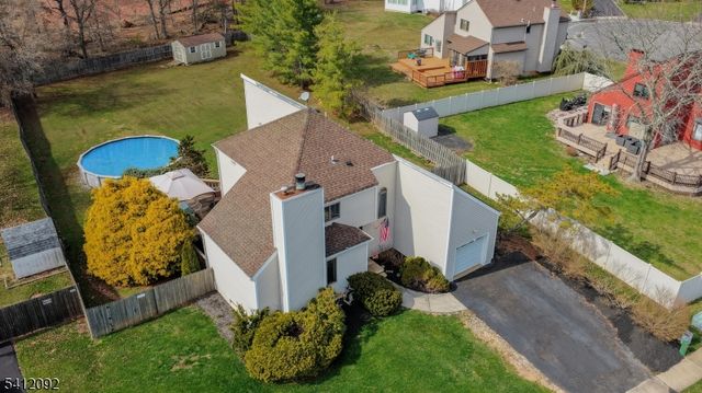 6 Longfield Dr, Hillsborough Twp., NJ 08844