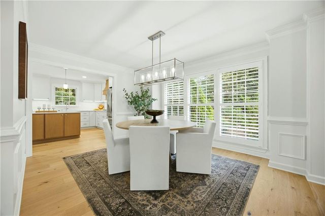 1390 Tennis Court Place, Roswell, GA 30075