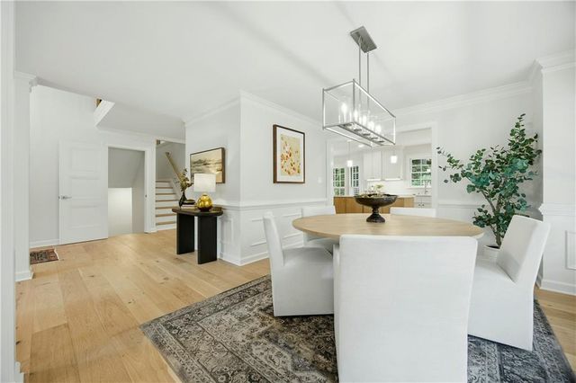 1390 Tennis Court Place, Roswell, GA 30075