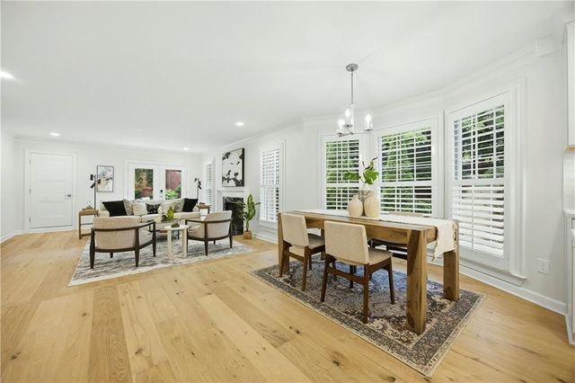 1390 Tennis Court Place, Roswell, GA 30075