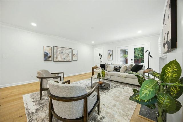 1390 Tennis Court Place, Roswell, GA 30075