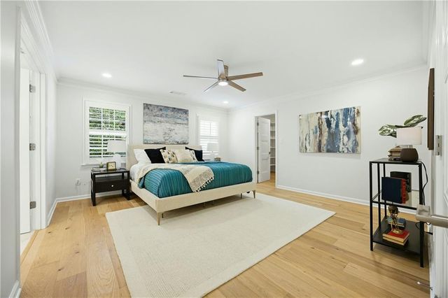 1390 Tennis Court Place, Roswell, GA 30075