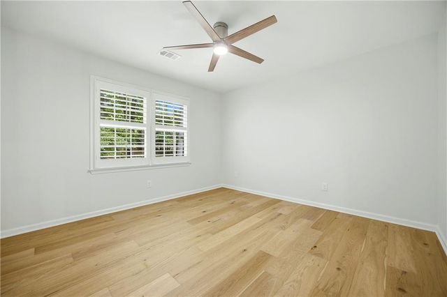 1390 Tennis Court Place, Roswell, GA 30075