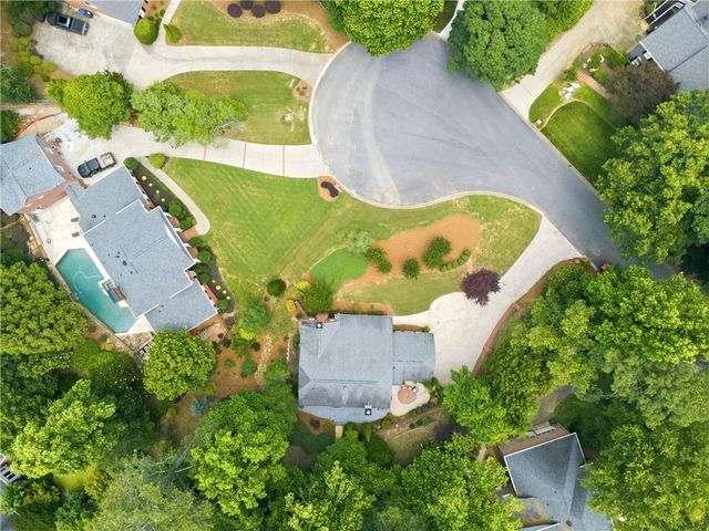 1390 Tennis Court Place, Roswell, GA 30075