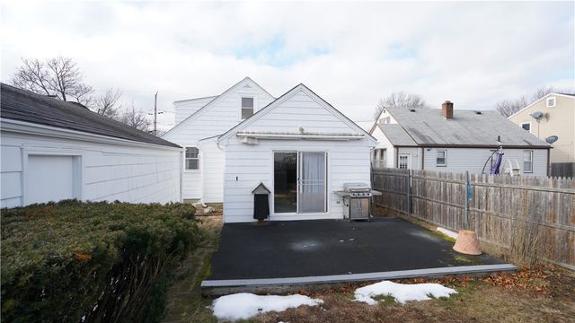 14 JONES Avenue, Pawtucket, RI 02861