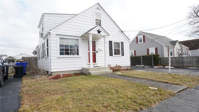 14 JONES Avenue, Pawtucket, RI 02861