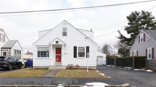 14 JONES Avenue, Pawtucket, RI 02861