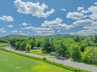 19 Quincy Road, Plymouth, NH 03264