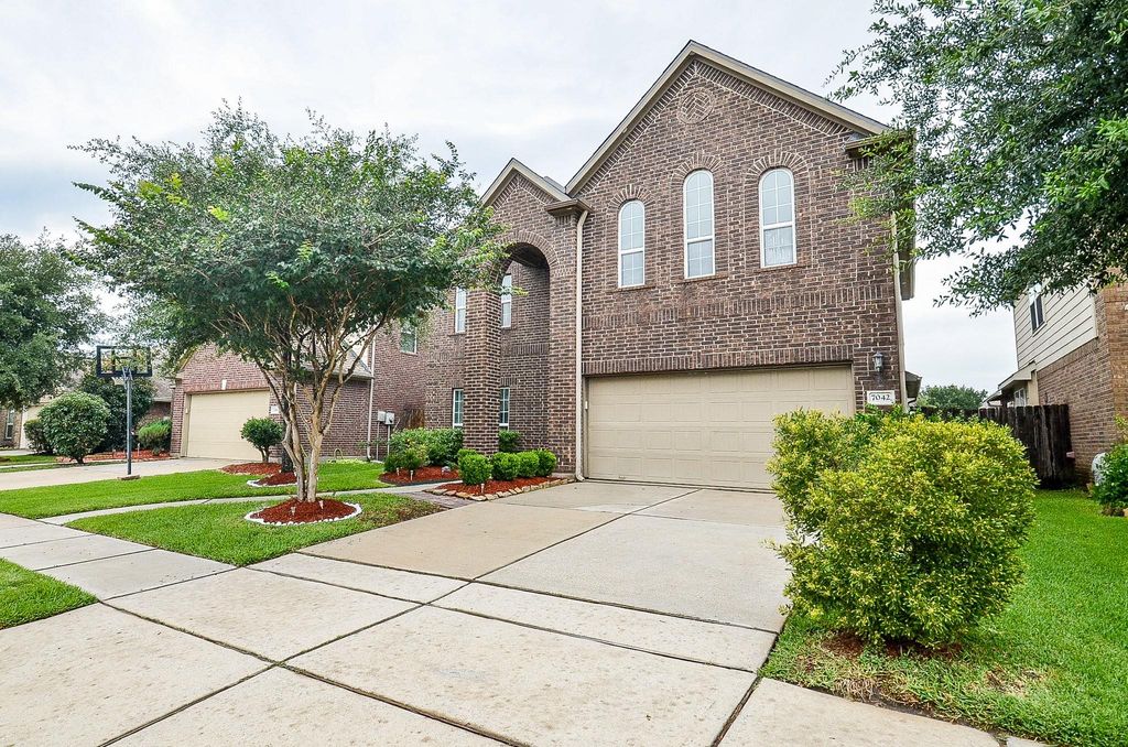 7042 Sliding Rock Circle, Spring, TX 77379