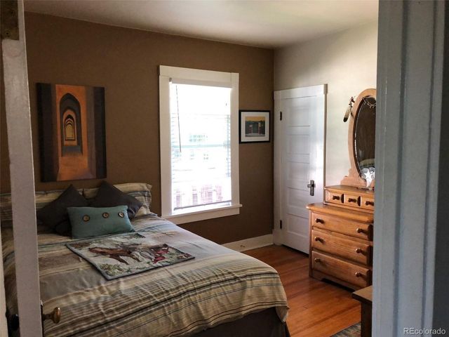 1059 Jackson St, Denver, CO 80206