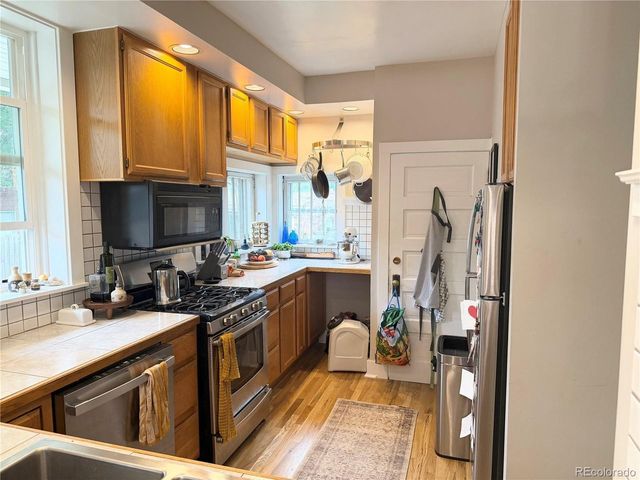 1059 Jackson St, Denver, CO 80206