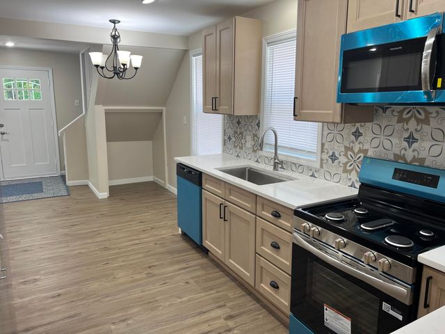 3851 Maple Street, Hobart, IN 46342