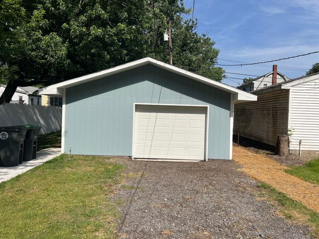 3851 Maple Street, Hobart, IN 46342