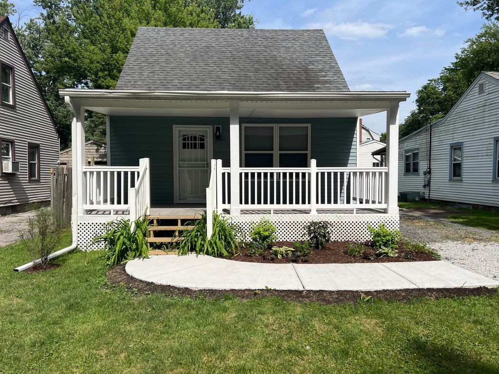 3851 Maple Street, Hobart, IN 46342
