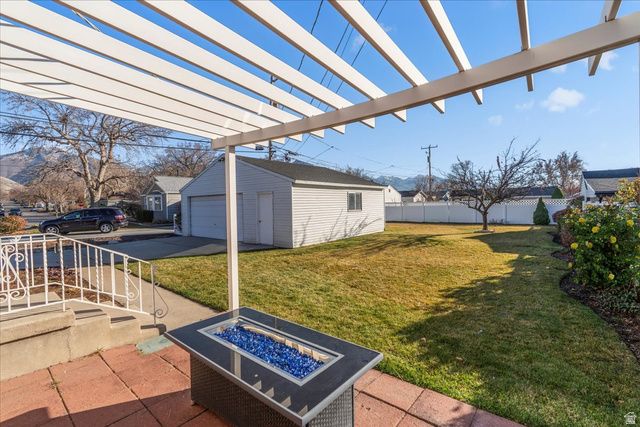 1664 HILLCREST AVE, Salt Lake City, UT 84106