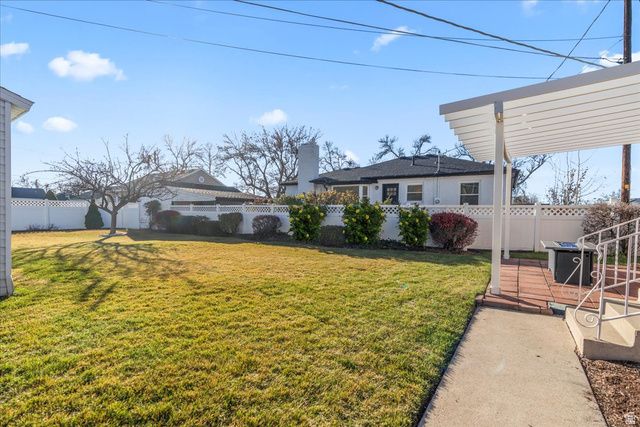 1664 HILLCREST AVE, Salt Lake City, UT 84106