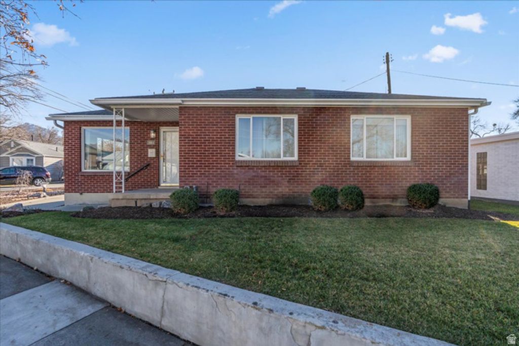 1664 HILLCREST AVE, Salt Lake City, UT 84106