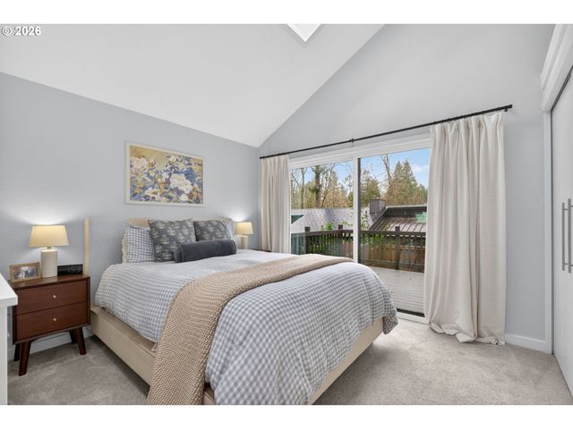 8115 Sw HEMLOCK St, Portland, OR 97223