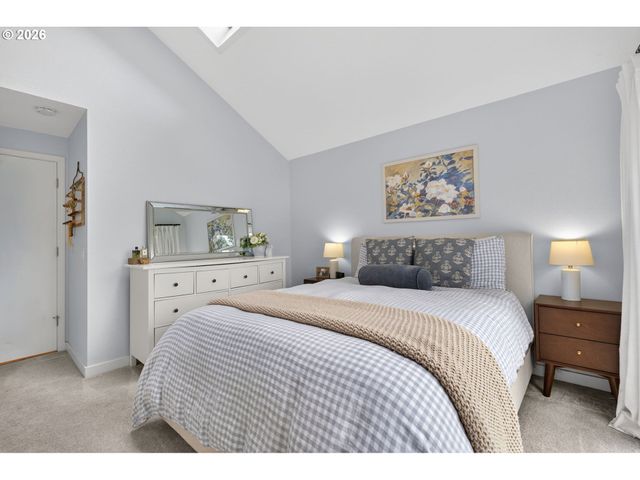 8115 Sw HEMLOCK St, Portland, OR 97223