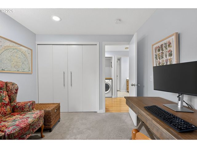 8115 Sw HEMLOCK St, Portland, OR 97223