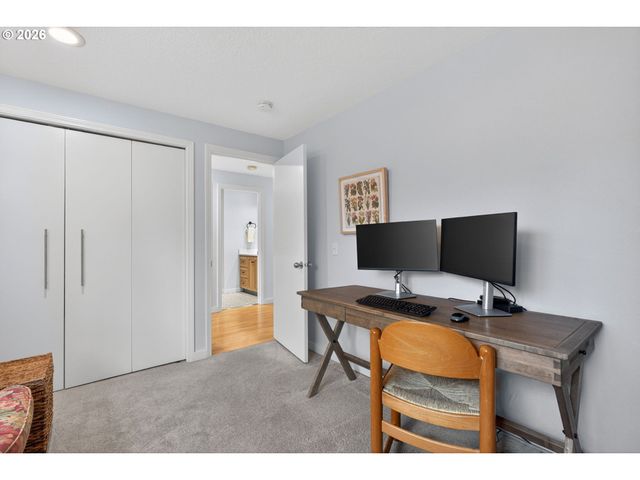 8115 Sw HEMLOCK St, Portland, OR 97223