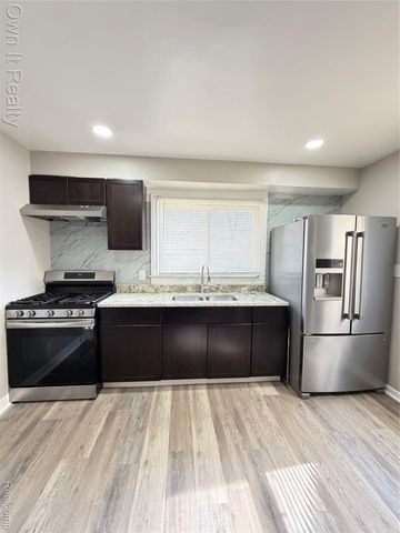 7324 Pierson Street, Detroit, MI 48228