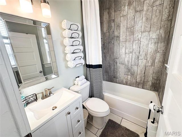 4307 Chouteau Avenue, St Louis, MO 63110