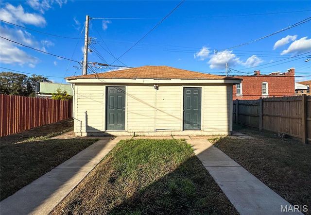 4307 Chouteau Avenue, St Louis, MO 63110