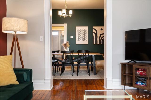 4307 Chouteau Avenue, St Louis, MO 63110